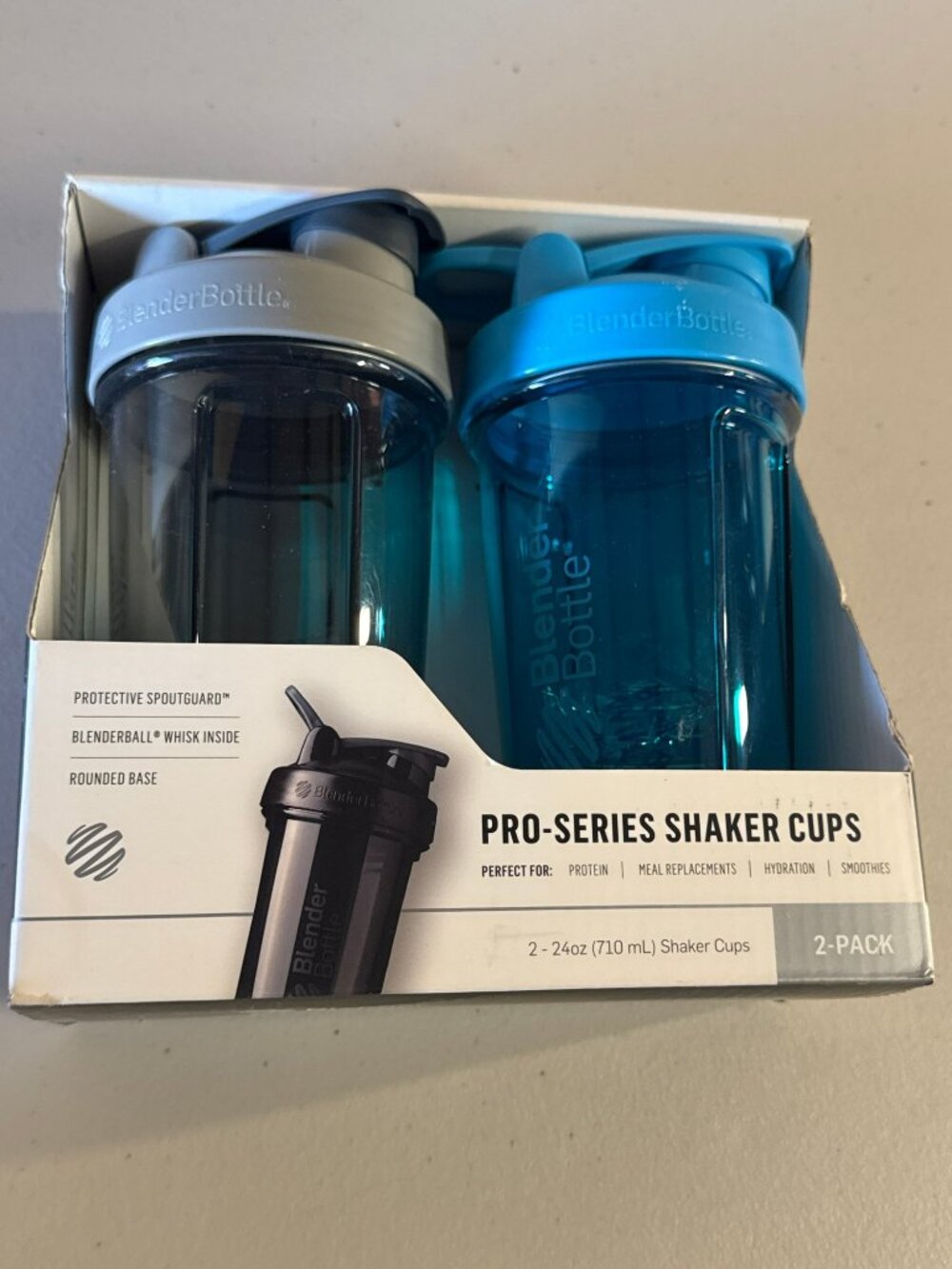 BlenderBottle, 2 Pk - Pro Series Shaker Drink Mixer Cups Bottle, 24 Ounce